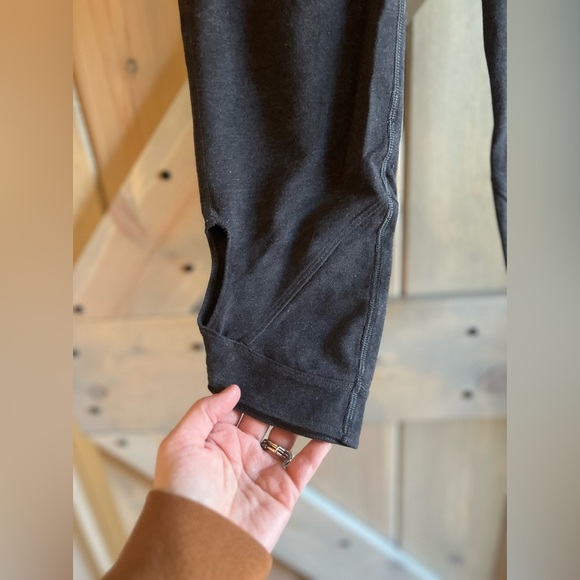 NWOT Old Navy Active Go Dry Balance Legging - Picture 4 of 7